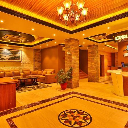 Hotel White Himal Похара Екстериор снимка