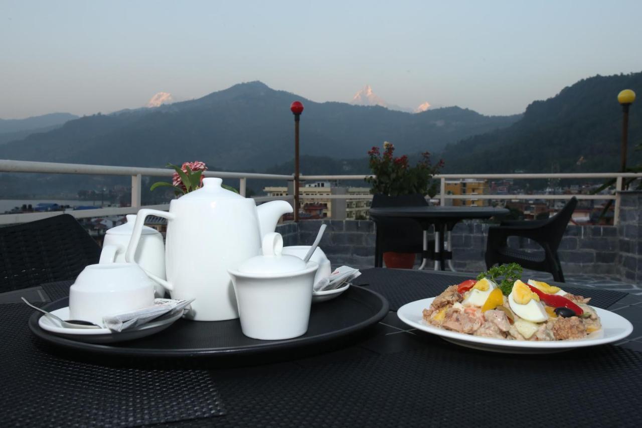 Hotel White Himal Похара Екстериор снимка