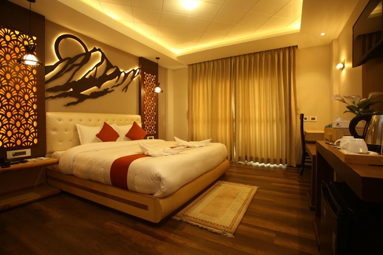 Hotel White Himal Похара Екстериор снимка