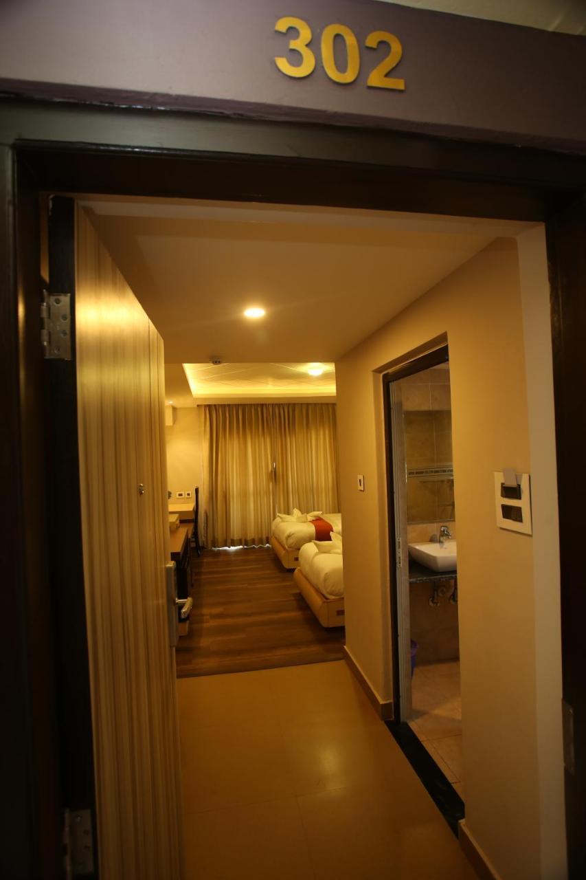 Hotel White Himal Похара Екстериор снимка
