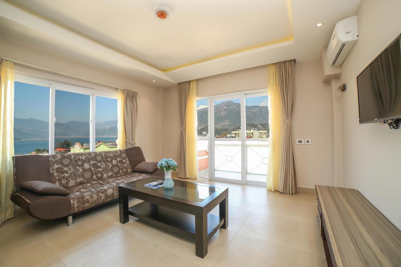 Hotel White Himal Похара Екстериор снимка
