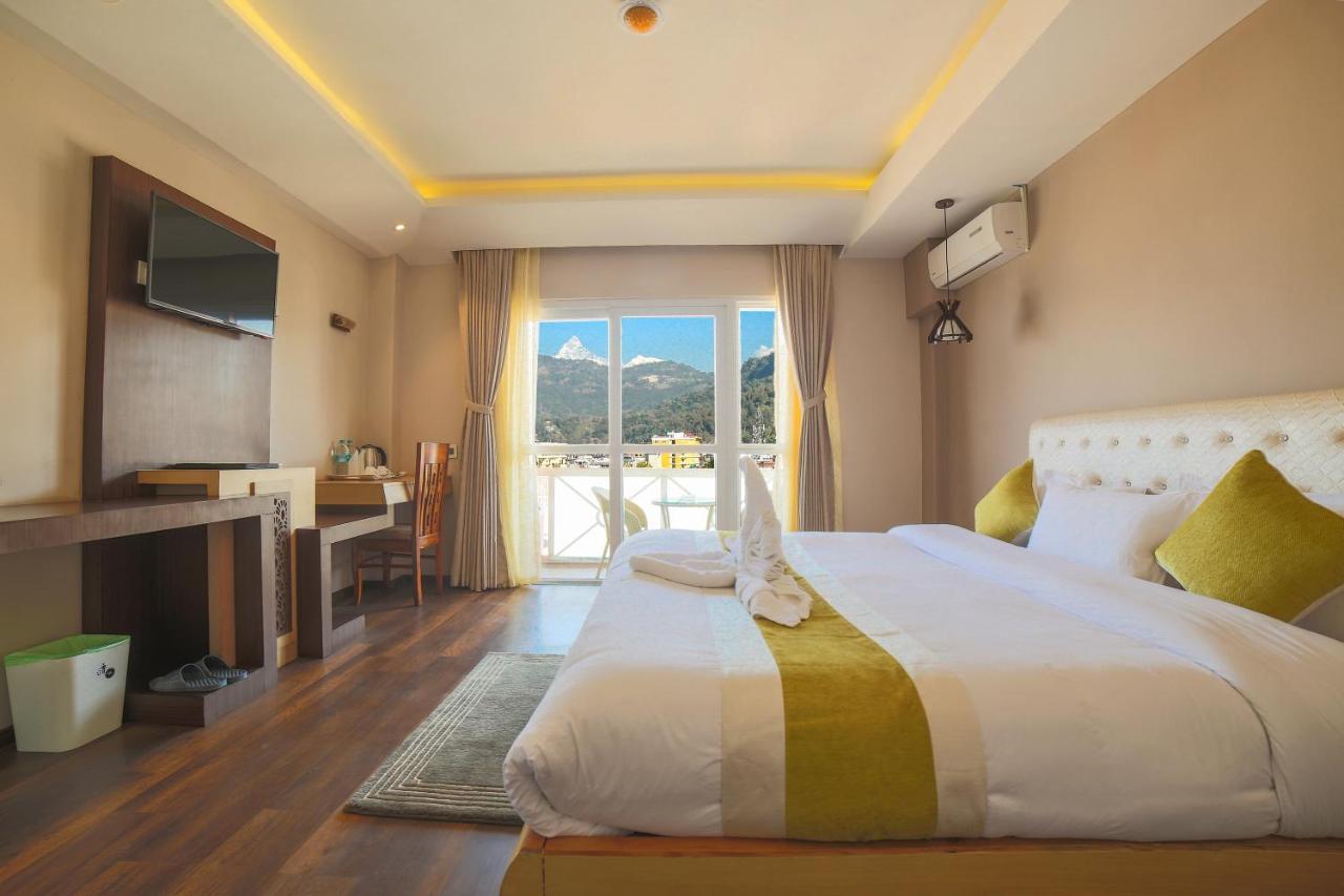 Hotel White Himal Похара Екстериор снимка